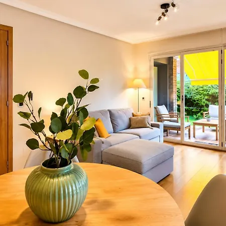 Apto Bajo Con Terraza - Casa Juanin شقة